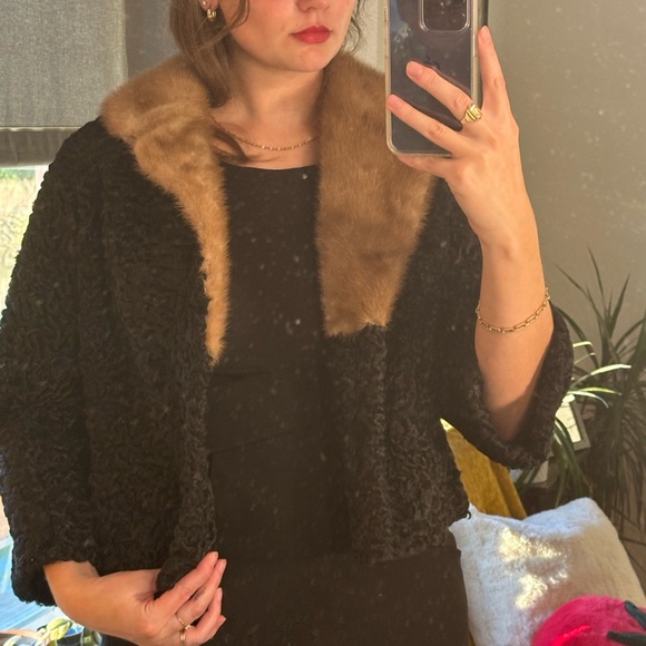 1950s fur coat - Picture 3 of 7